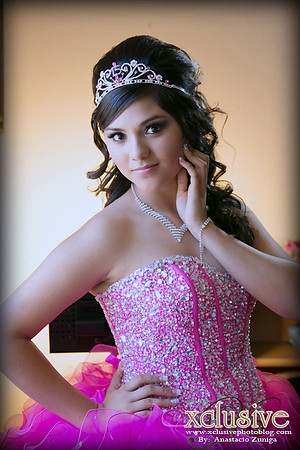 Quinceanera profesional photographer in Los Banos California