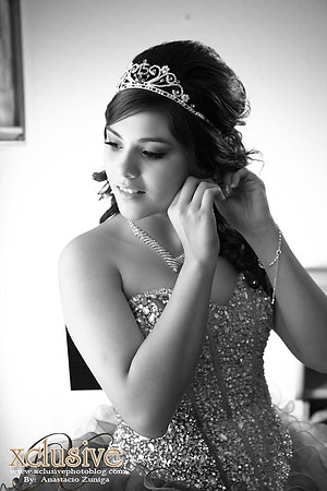 Quinceanera profesional photographer in Los Banos California