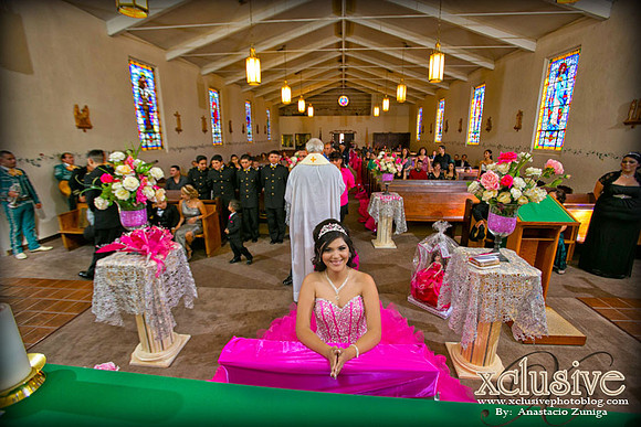 Quinceanera profesional photographer in Los Banos California